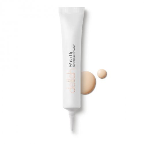 Odą glotninanti priemonė Delilah Wake Up Secret Skin Smoother
